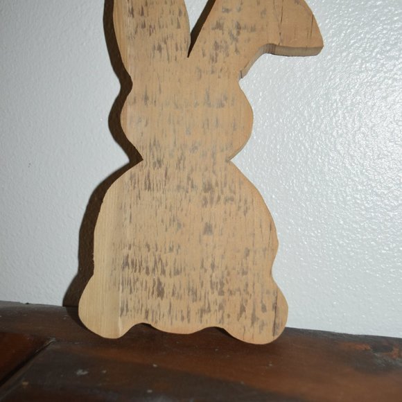 Reclaimed barn wood bunny - Picture 3 of 3